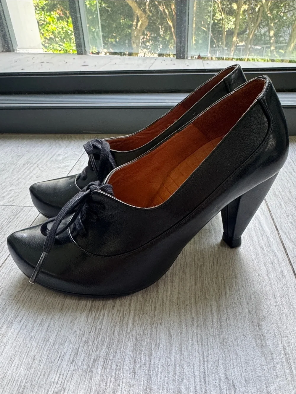 NEW Chie Mihara Black Pointed-Toe Lace-Up Heels size 36